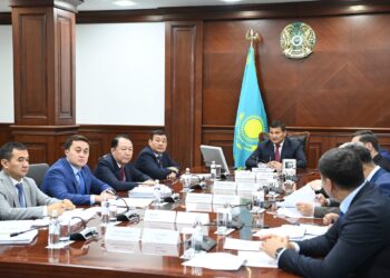 Еңбек нарығын дамыту және цифрландыру мәселелері талқыланды