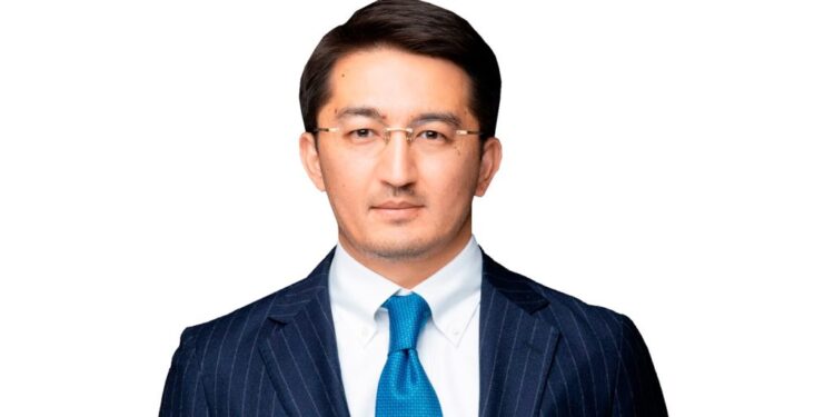 Жаслан Мәдиев премьер-министрдің орынбасары – жасанды интеллект және цифрлық даму министрі болды