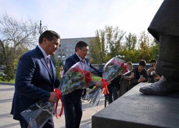 Сыр өңірінің делегациясы Семейдегі бірқатар нысандарды аралады