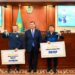 Қызылорда облысының әкімі әлем чемпионы мен бапкеріне пәтер және көлік кілттерін табыс етті