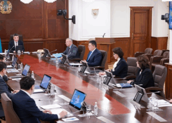 Тұрмысы төмен азаматтар медициналық сақтандырумен бюджет есебінен қамтылады – Премьер