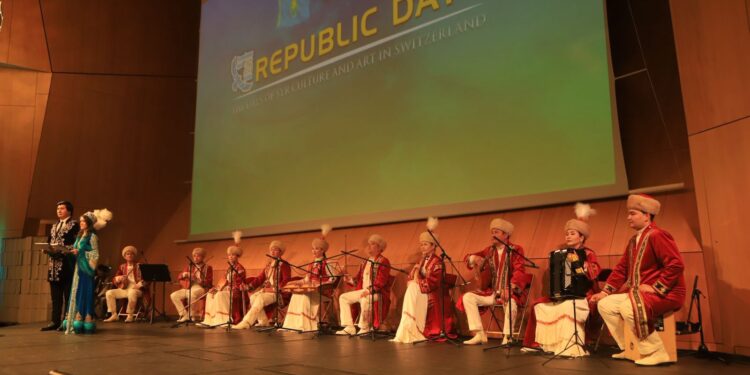 Швейцарияда республика күніне арналған мерекелік концерт өтті