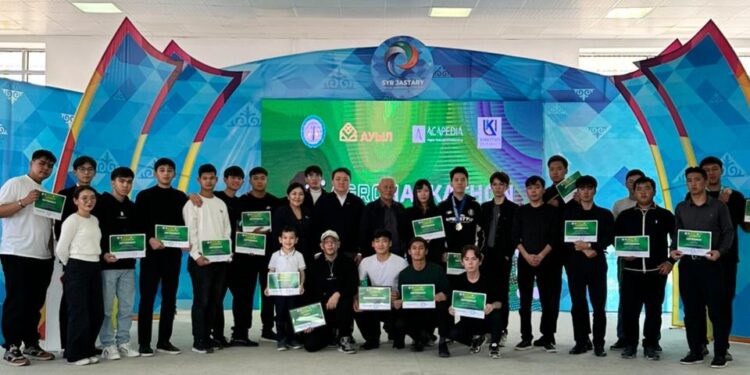 «Инновациялар. Тұрақтылық. Болашақ» атты хакатон жобасы өз жұмысын бастады