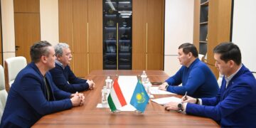 АЙМАҚ БАСШЫСЫ МАЖАРСТАН ЕЛШІСІМЕН КЕЗДЕСТІ