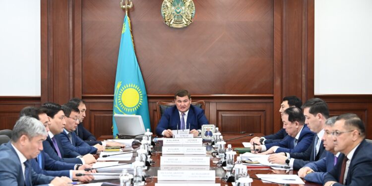 КӨКТЕМГІ ЕГІС ЖҰМЫСТАРЫНА ДАЙЫНДЫҚ МӘСЕЛЕЛЕРІ ҚАРАЛДЫ