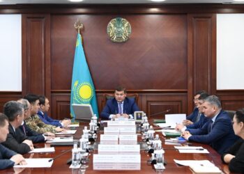 ӨҢІРЛЕРДІҢ СУ ТАСҚЫНЫНА ДАЙЫНДЫҒЫ РЕСПУБЛИКАЛЫҚ ШТАБ ОТЫРЫСЫНДА ТАЛҚЫЛАНДЫ