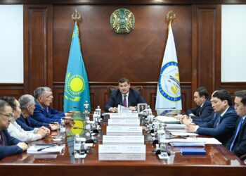 ЖЕКЕ МЕКТЕП ҒИМАРАТЫН ОБЛЫСТЫҚ КОММУНАЛДЫҚ МЕНШІККЕ БЕРУ ТУРАЛЫ МЕМОРАНДУМҒА ҚОЛ ҚОЙЫЛДЫ