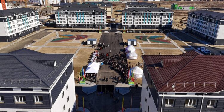 ҚЫЗЫЛОРДАДА ҰЛЫСТЫҢ ҰЛЫ КҮНІ ҚАРСАҢЫНДА 400 ПӘТЕРЛІК 10 ТҰРҒЫН ҮЙ ПАЙДАЛАНУҒА БЕРІЛДІ