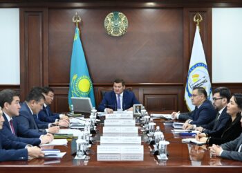 «ТАЗА ҚАЗАҚСТАН» ТҰЖЫРЫМДАМАСЫН ІСКЕ АСЫРУ МӘСЕЛЕСІ ТАЛҚЫЛАНДЫ