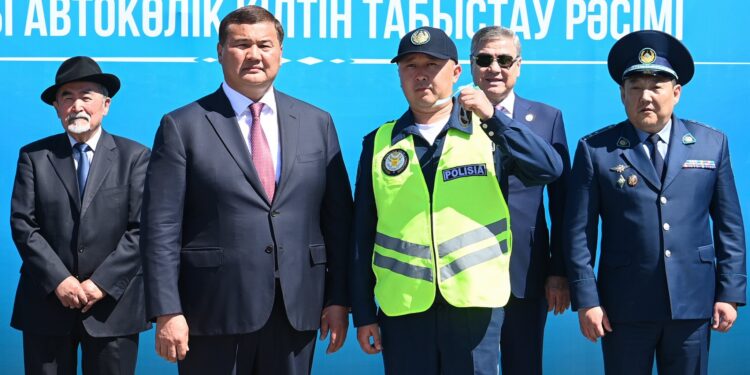 ҚОҒАМДЫҚ ҚАУІПСІЗДІКТІ КҮШЕЙТУ: ПОЛИЦИЯҒА 100 ЖАҢА АВТОКӨЛІК ТАБЫСТАЛДЫ